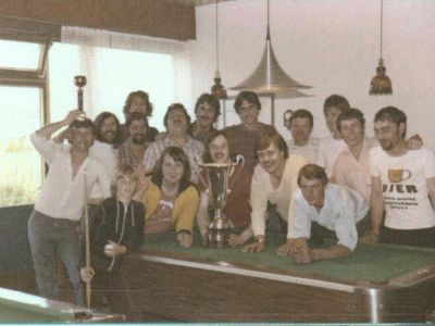 Die Enten aus Wasserliesch mit dem Pokal